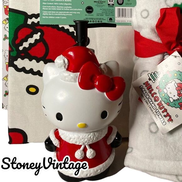 Hello kitty Christmas Shower Curtain, dispenser and hand towel set - Picture 8 of 10